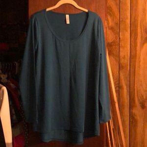 LuLaroe Lynnae top